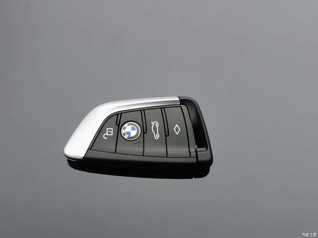 BMW iX3, 2024 19
