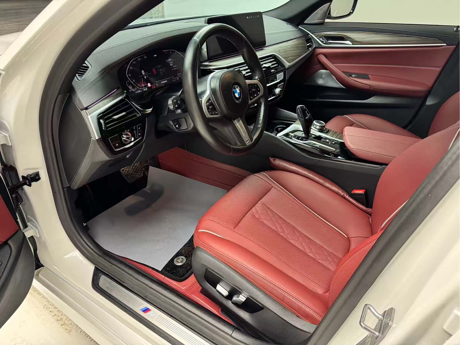 BMW 5 Series, 2022 11