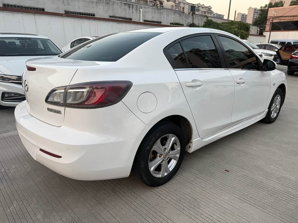 Mazda 3 star Cheng