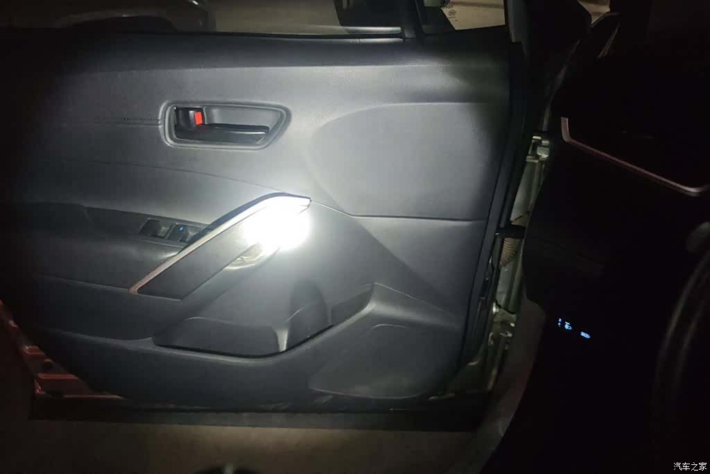 Toyota Frontlander, 2022 7