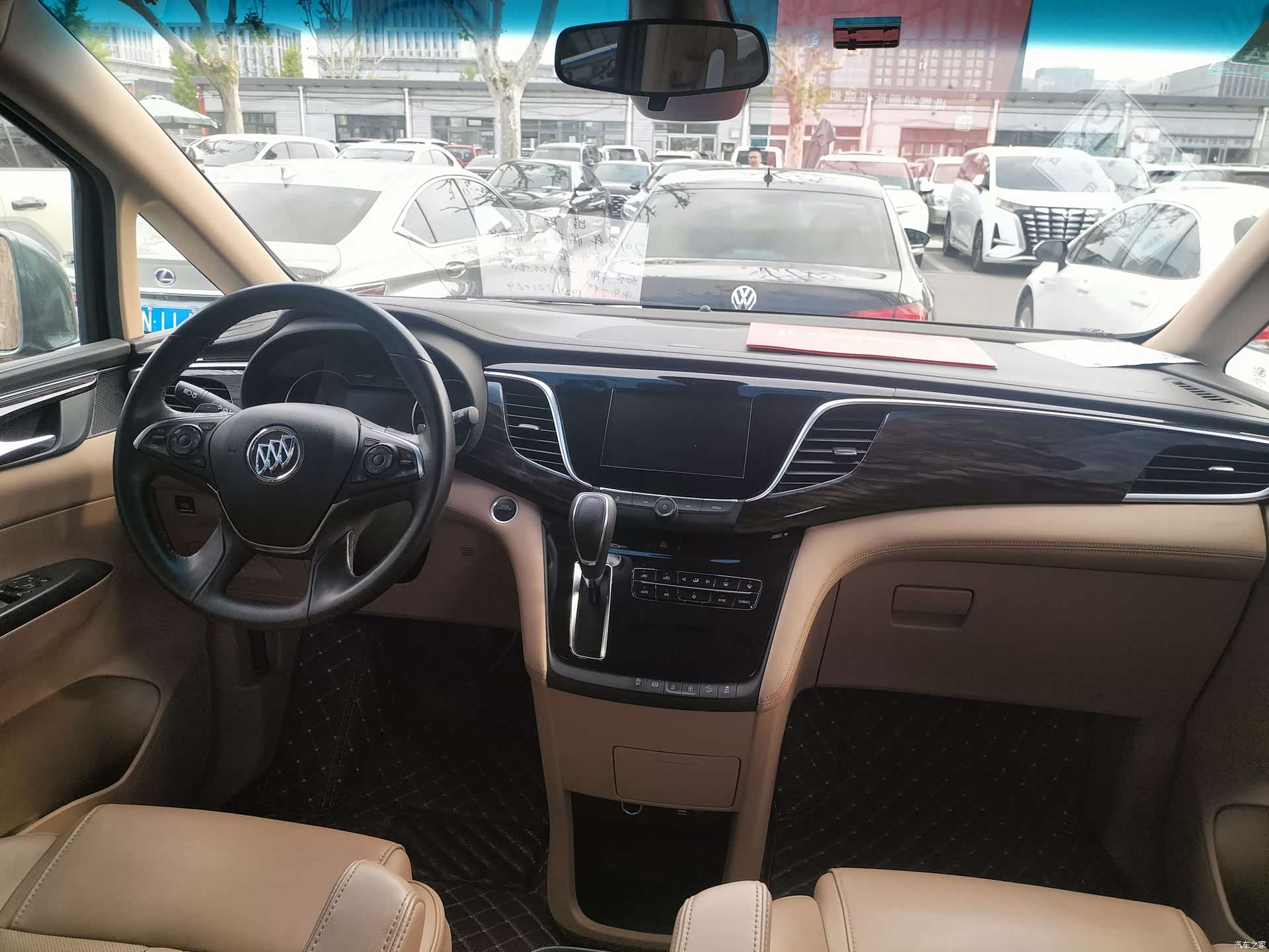 Buick GL8, 2018 8