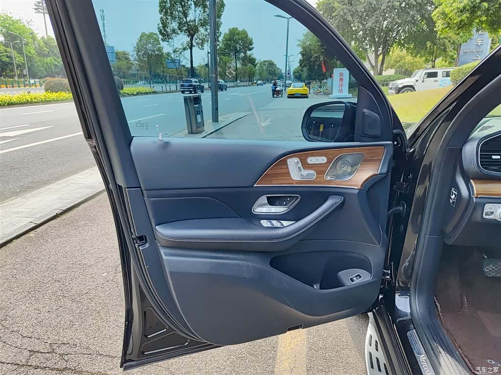 Mercedes-Benz GLS, 2022 6