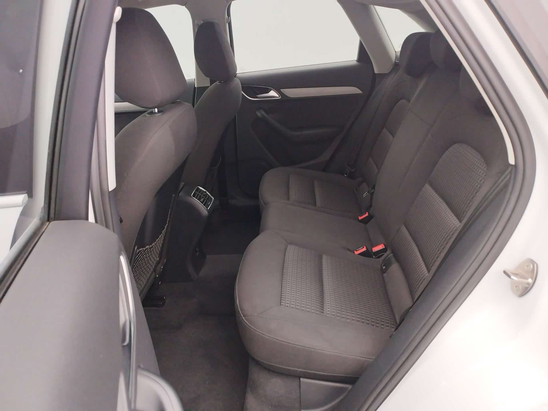 Audi Q3, 2016 11