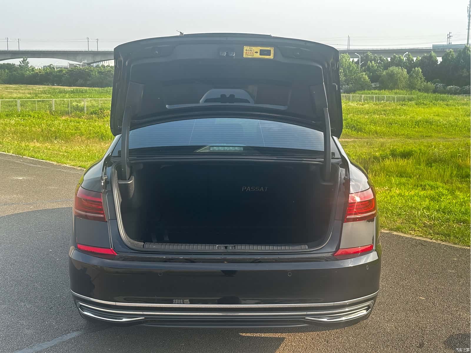 Volkswagen Passat, 2023 19