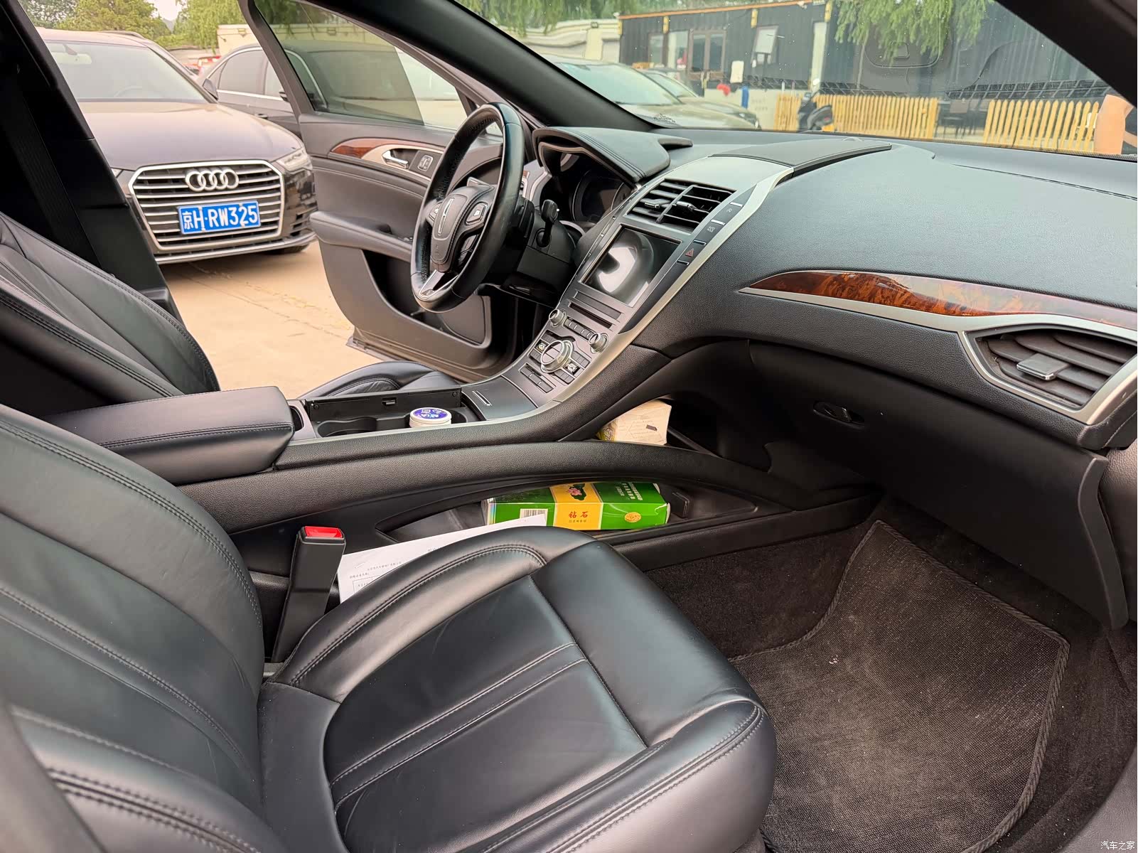 Lincoln MKZ, 2018 18