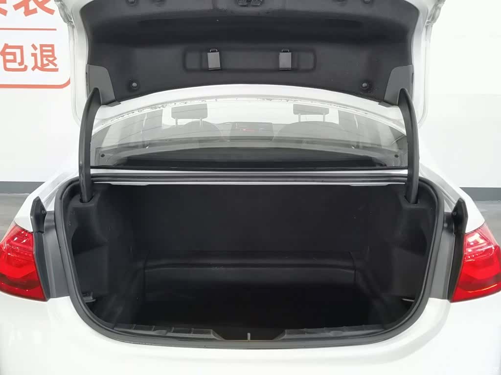BMW 1 Series, 2021 16