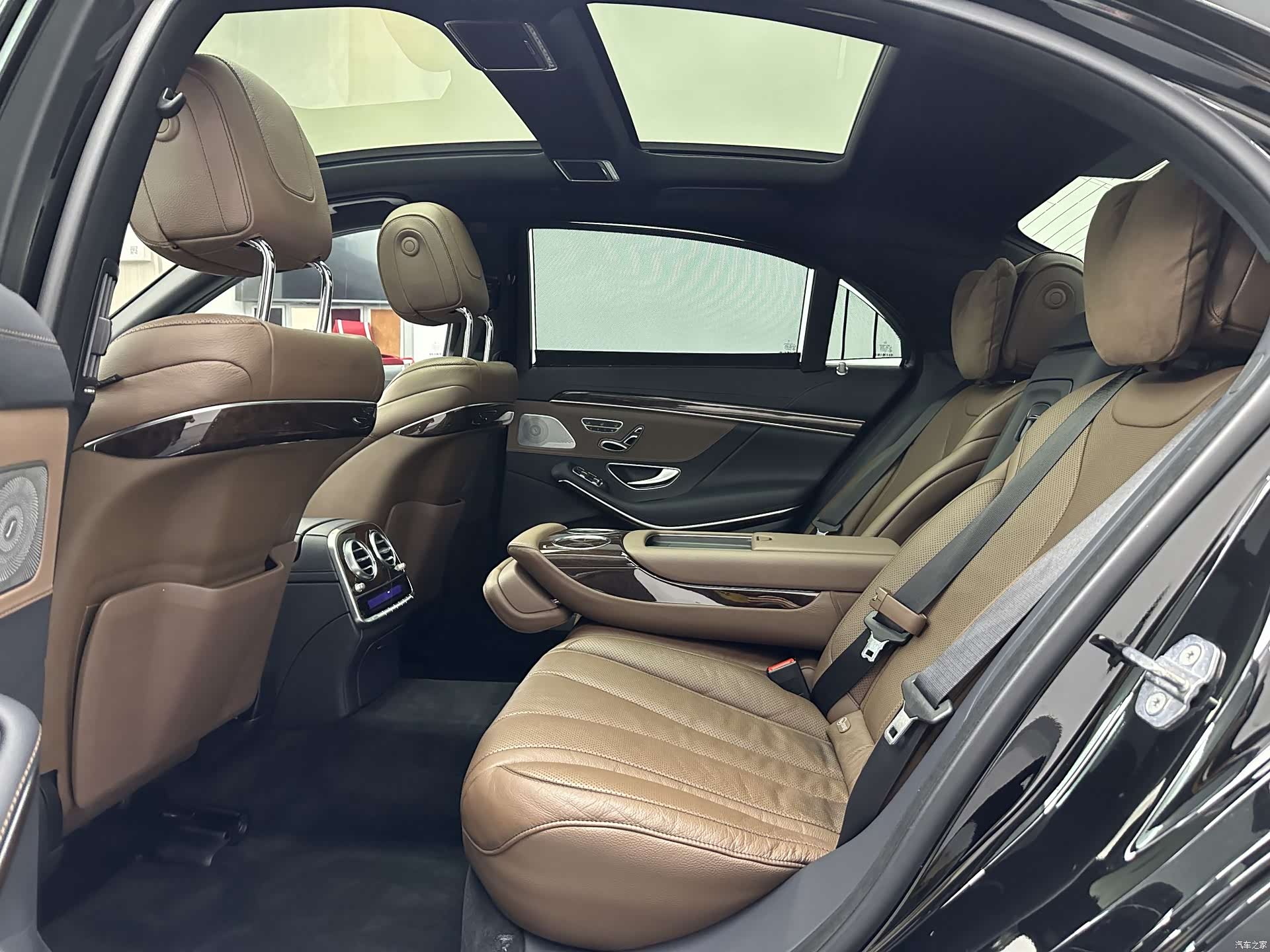 Mercedes-Benz S-Class, 2019 11