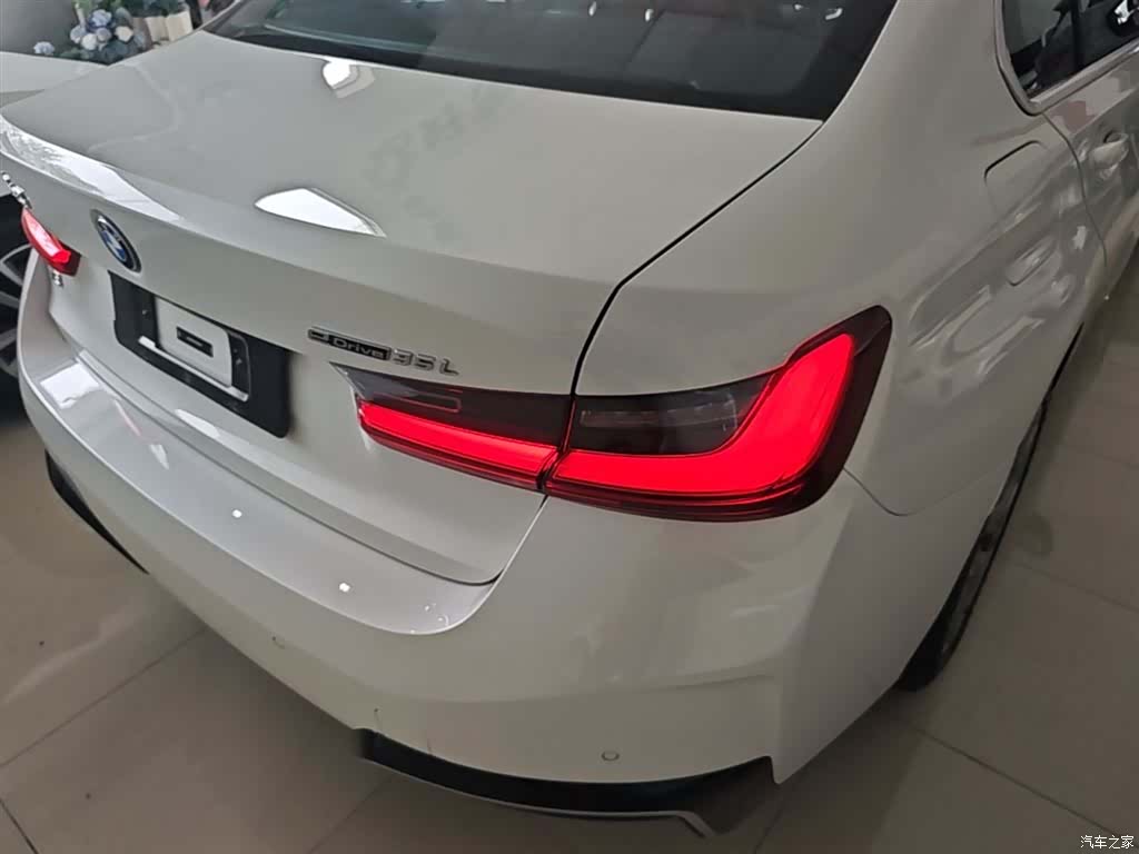 BMW i3, 2024 8