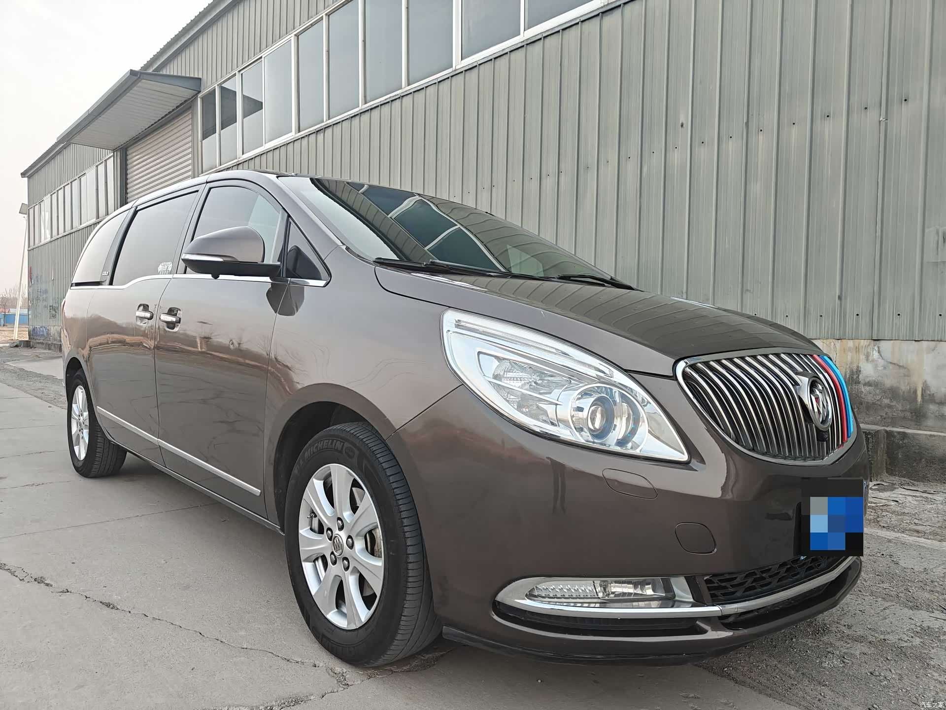 Buick GL8, 2015 3