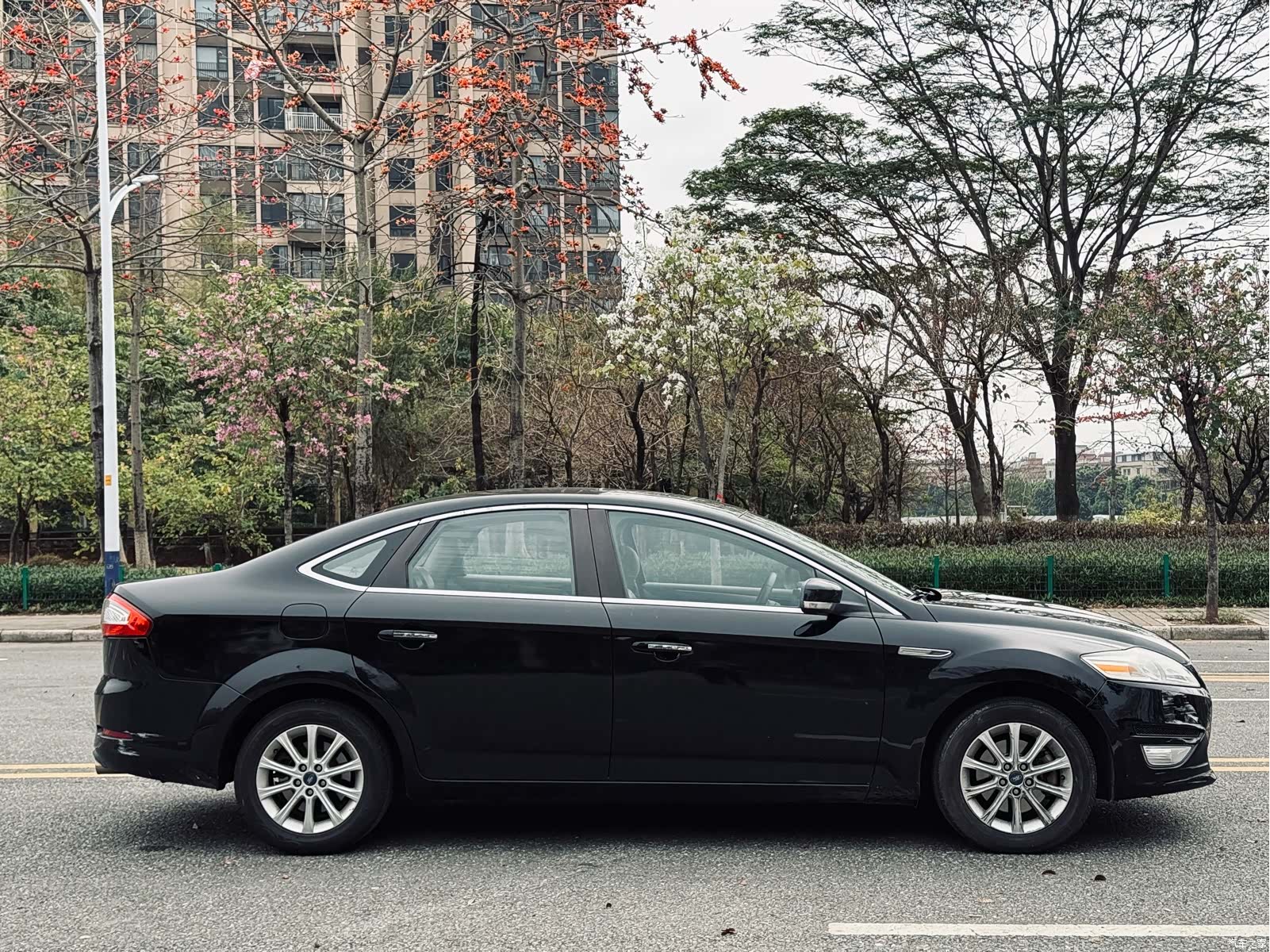 Ford Mondeo, 2011 7