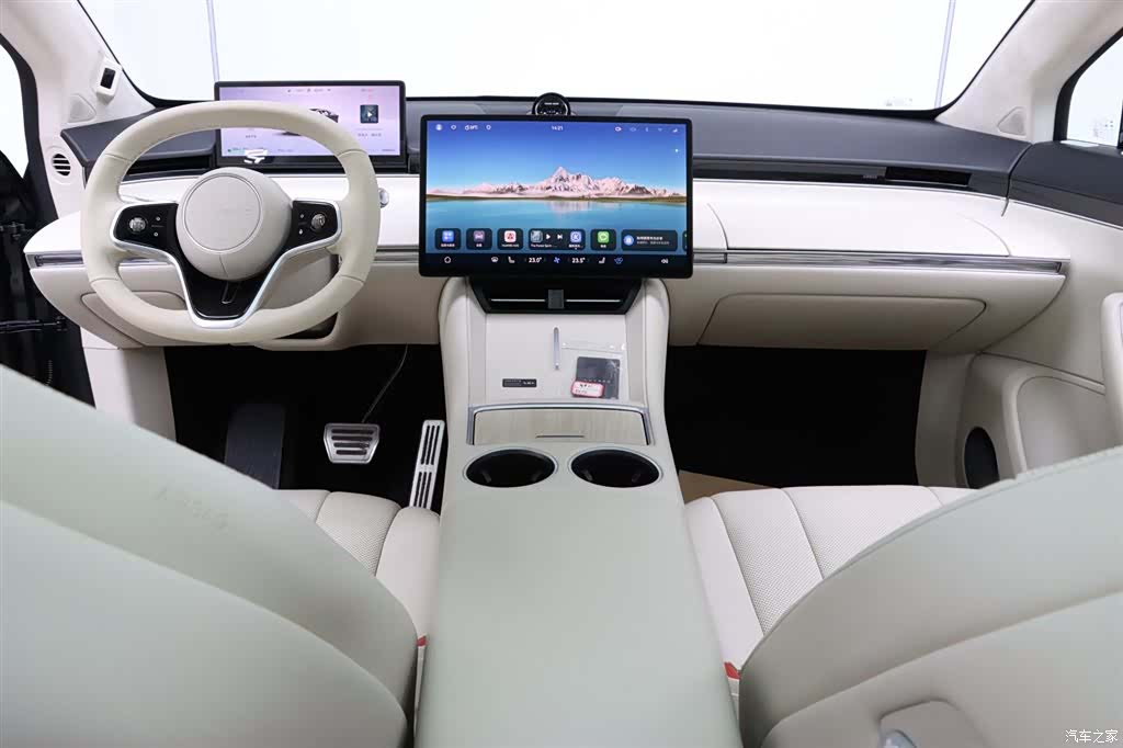 Luxeed R7, 2025 26
