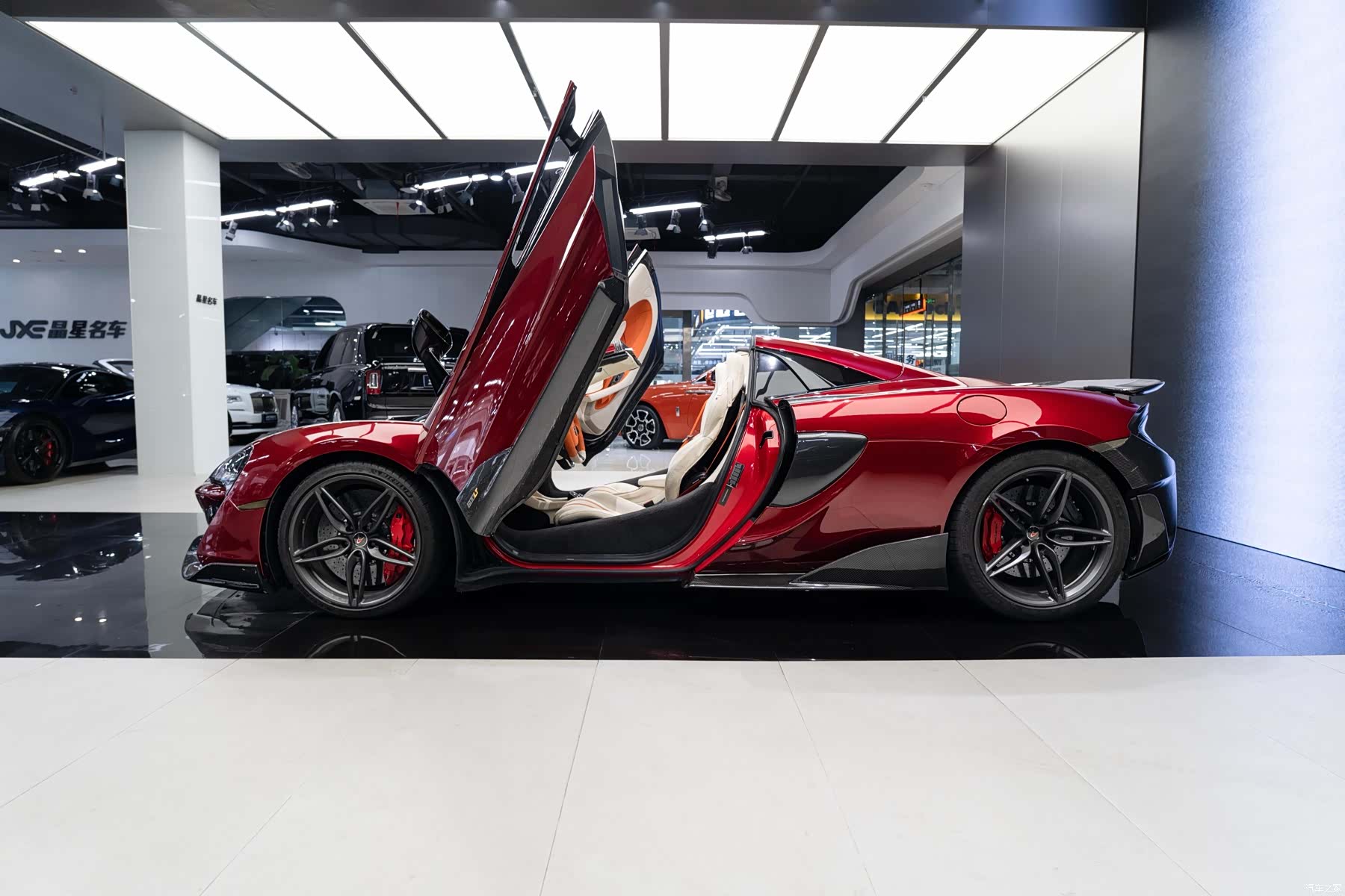 McLaren 570, 2019 8