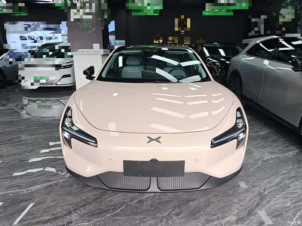Xpeng Mona M03, 2025 3
