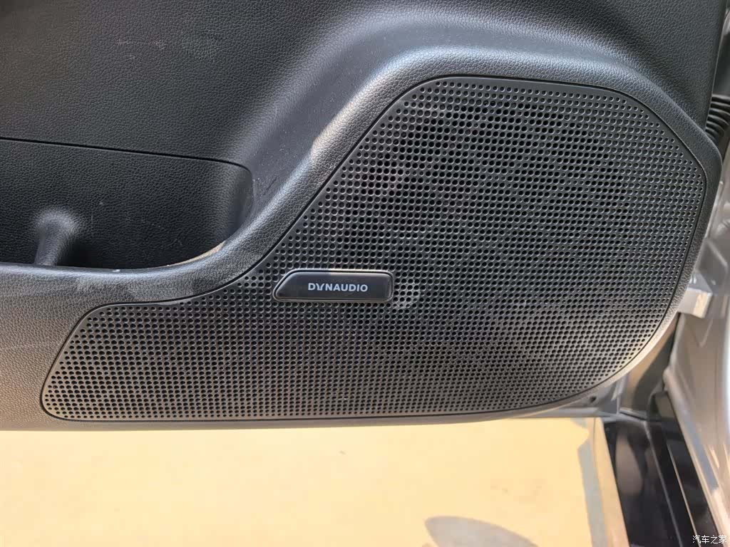 Xpeng P7, 2023 9