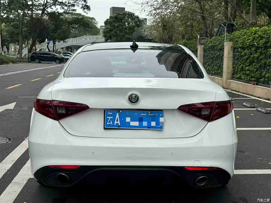 Alfa Romeo Giulia, 2017 все фото