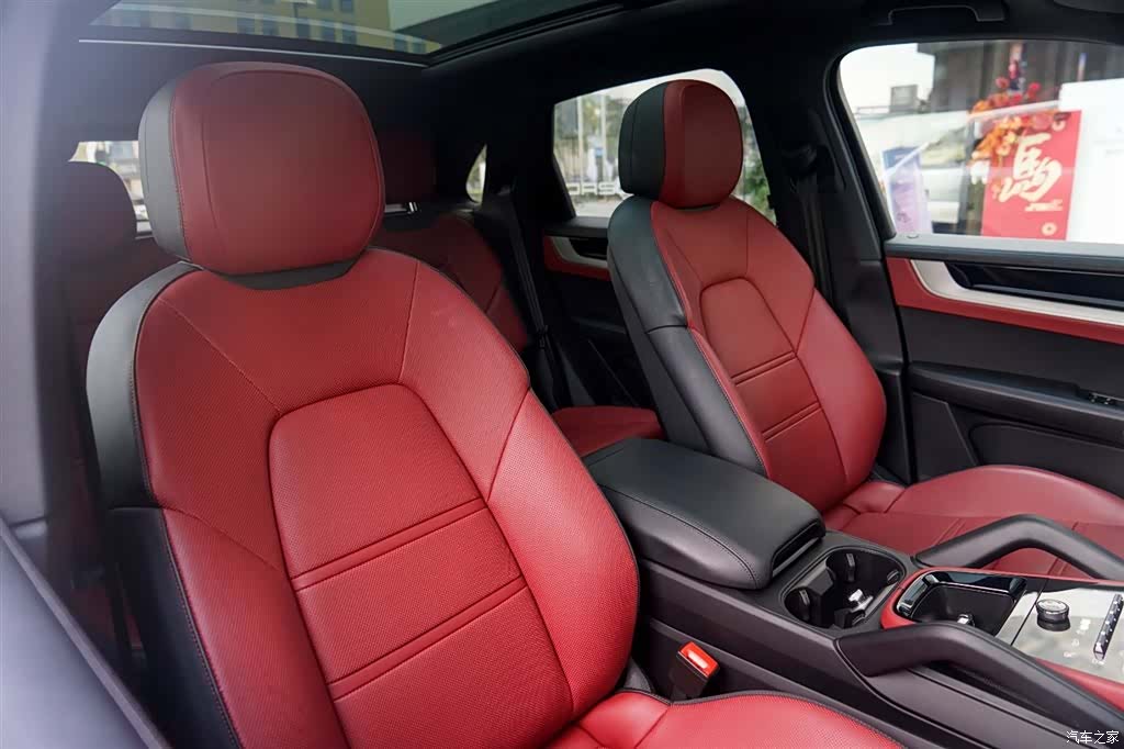 Porsche Cayenne, 2025 28