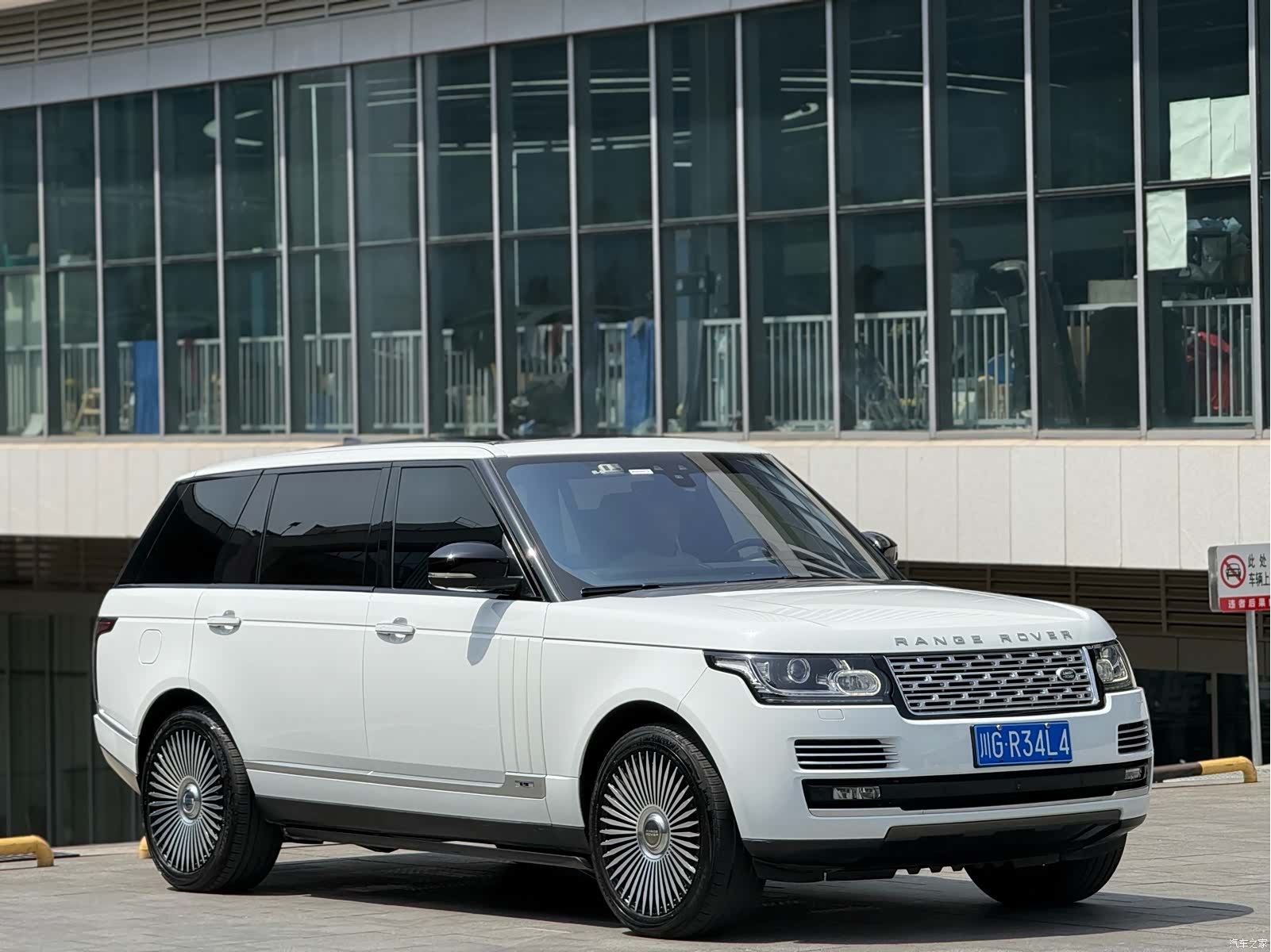 Land Rover Range Rover, 2019 все фото