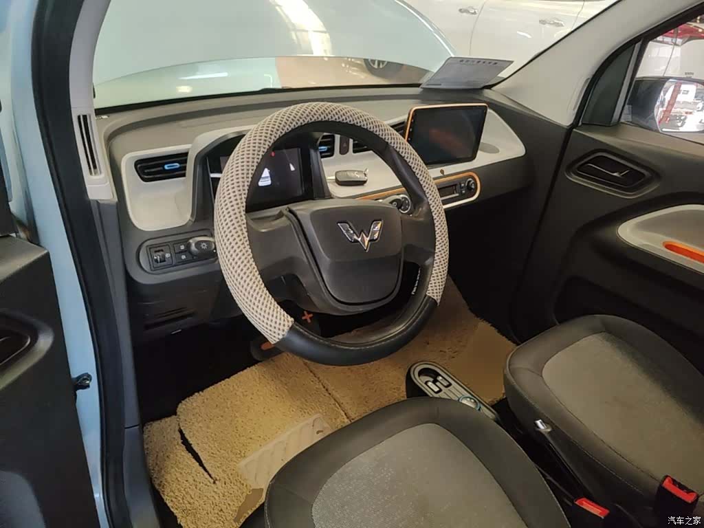 Wuling MINIEV, 2021 11
