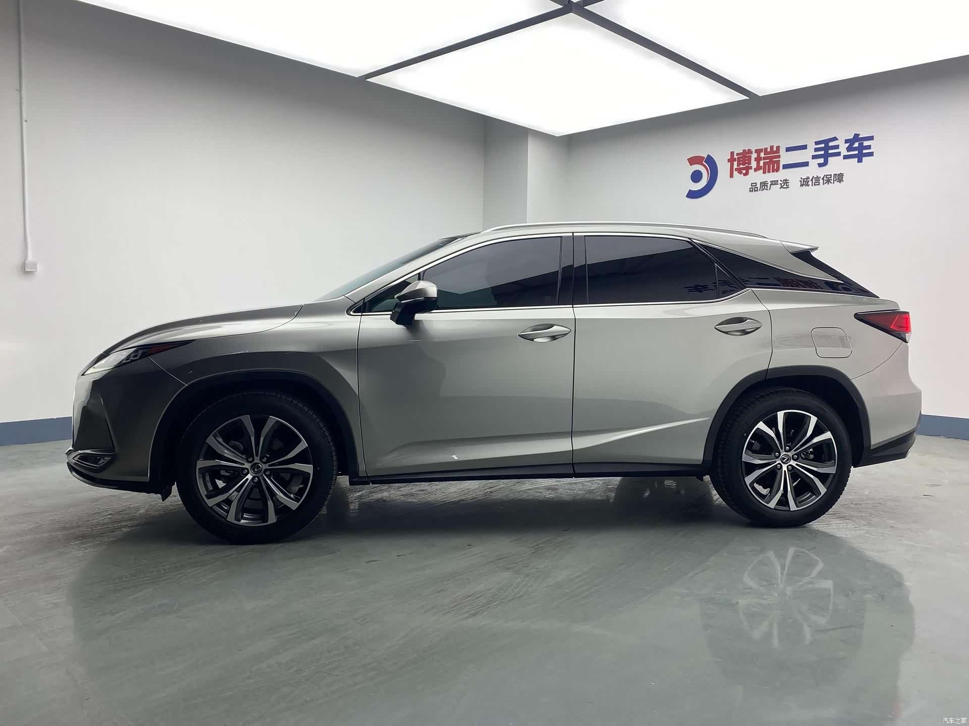 Lexus RX, 2020 4