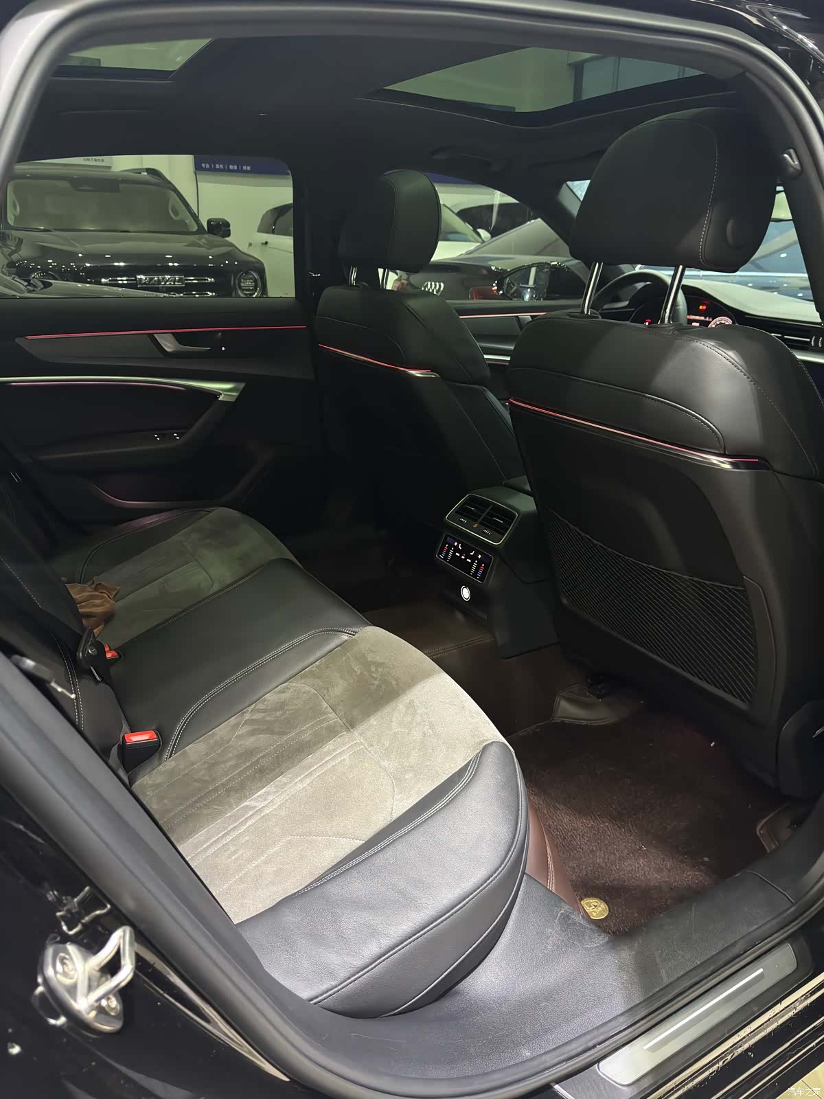 Audi A6L, 2022 8