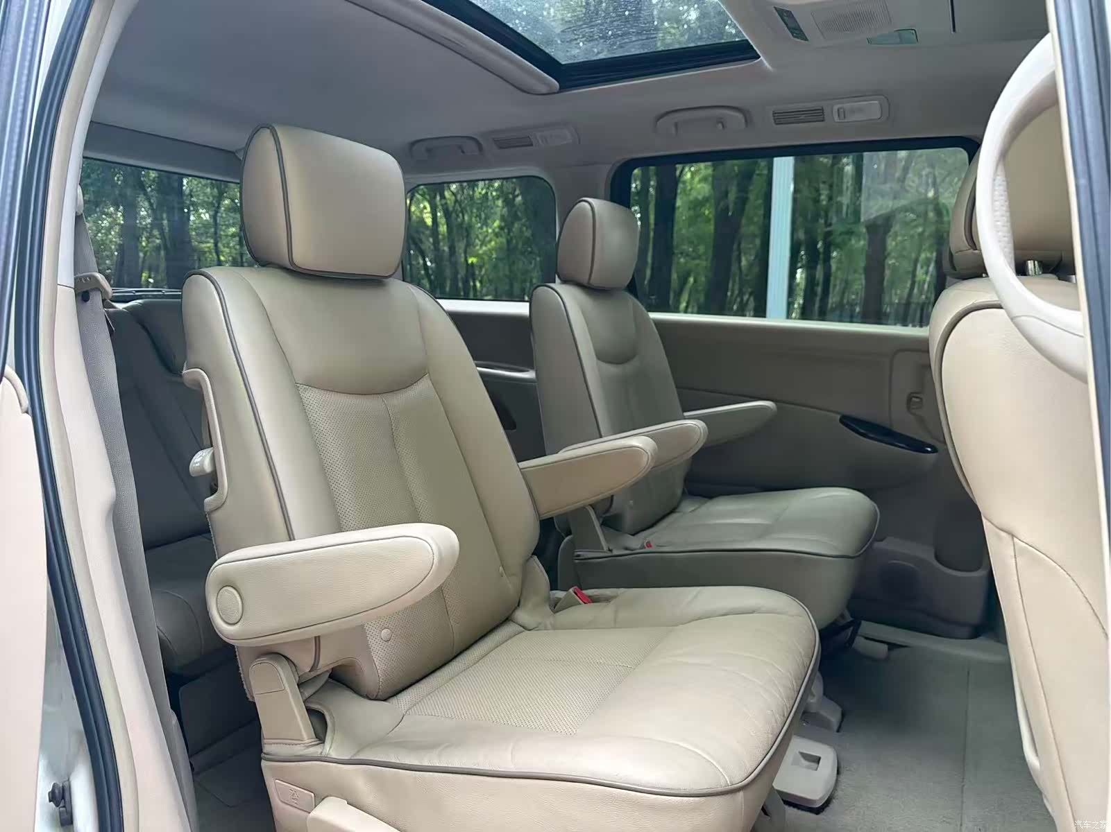 Nissan SL, 2016 15