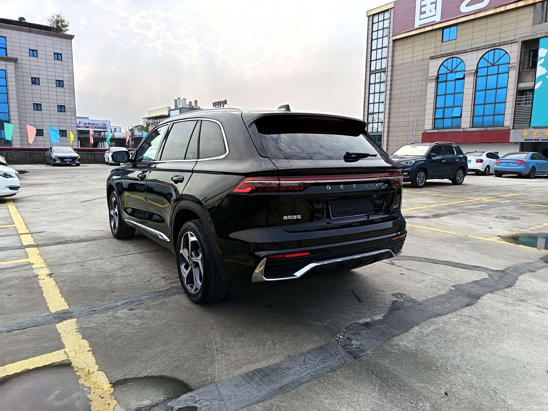 Geely Xingyue L, 2024 7