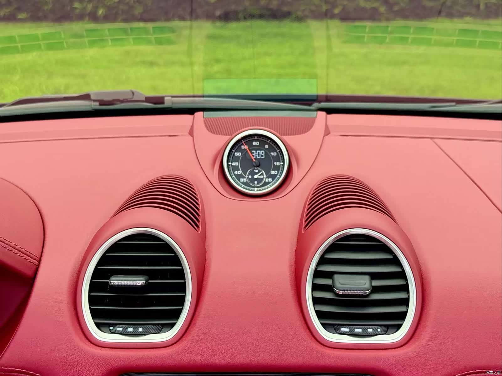 Porsche Boxster, 2025 11