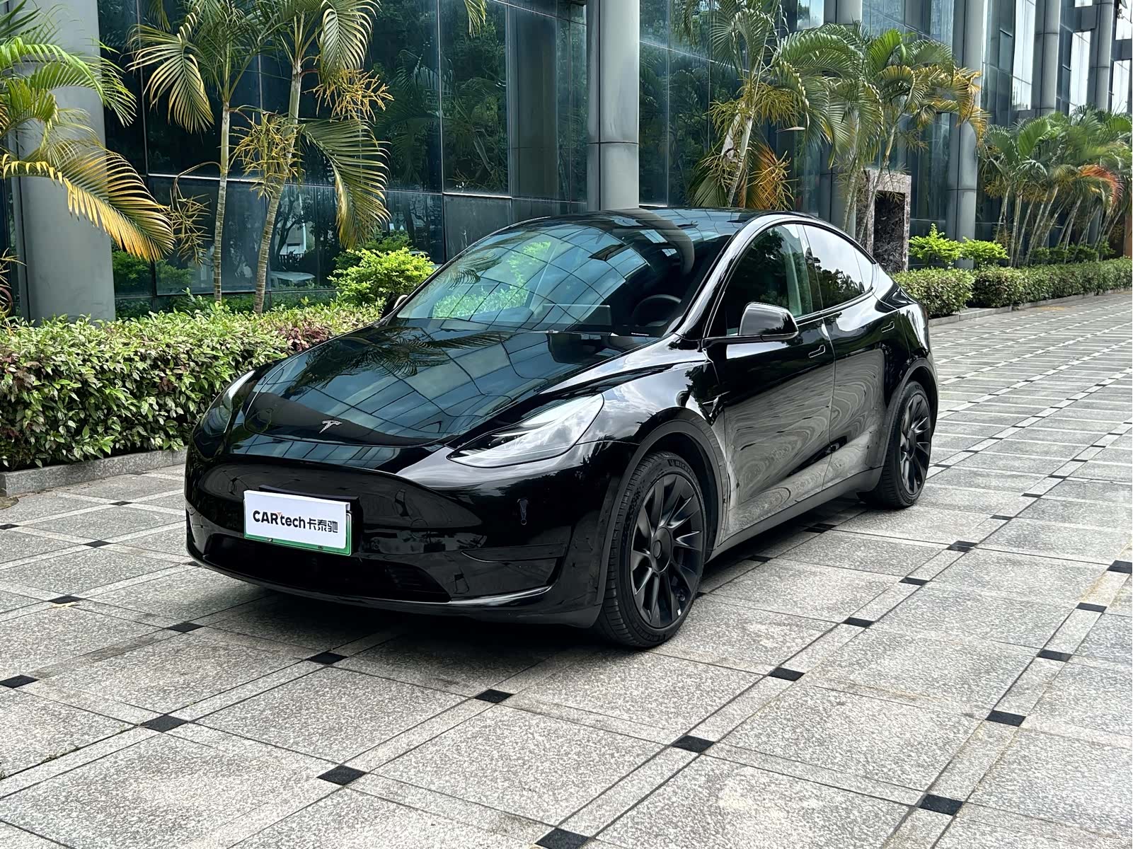 Tesla Model Y, 2022 1