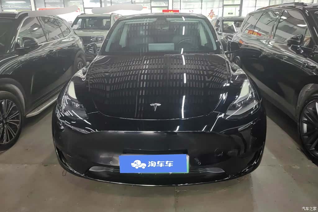 Tesla Model Y, 2022 2