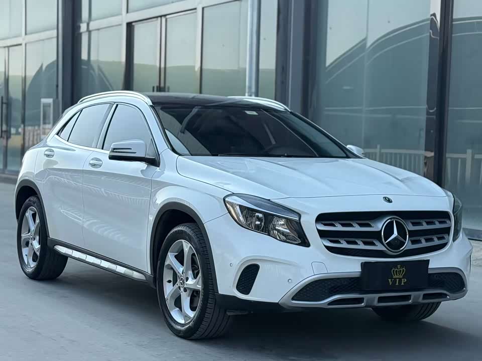 Mercedes-Benz GLA