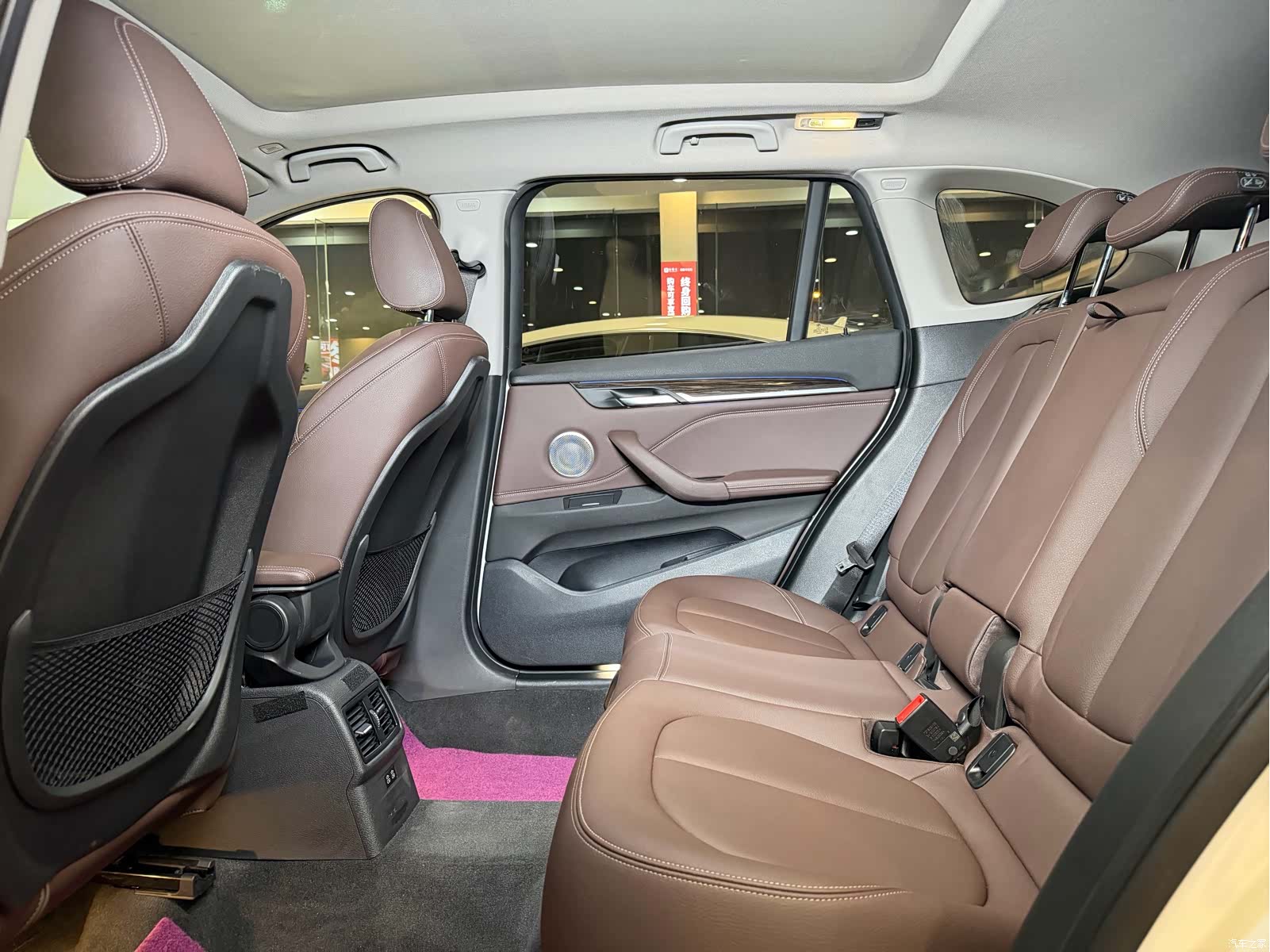 BMW X1, 2021 11