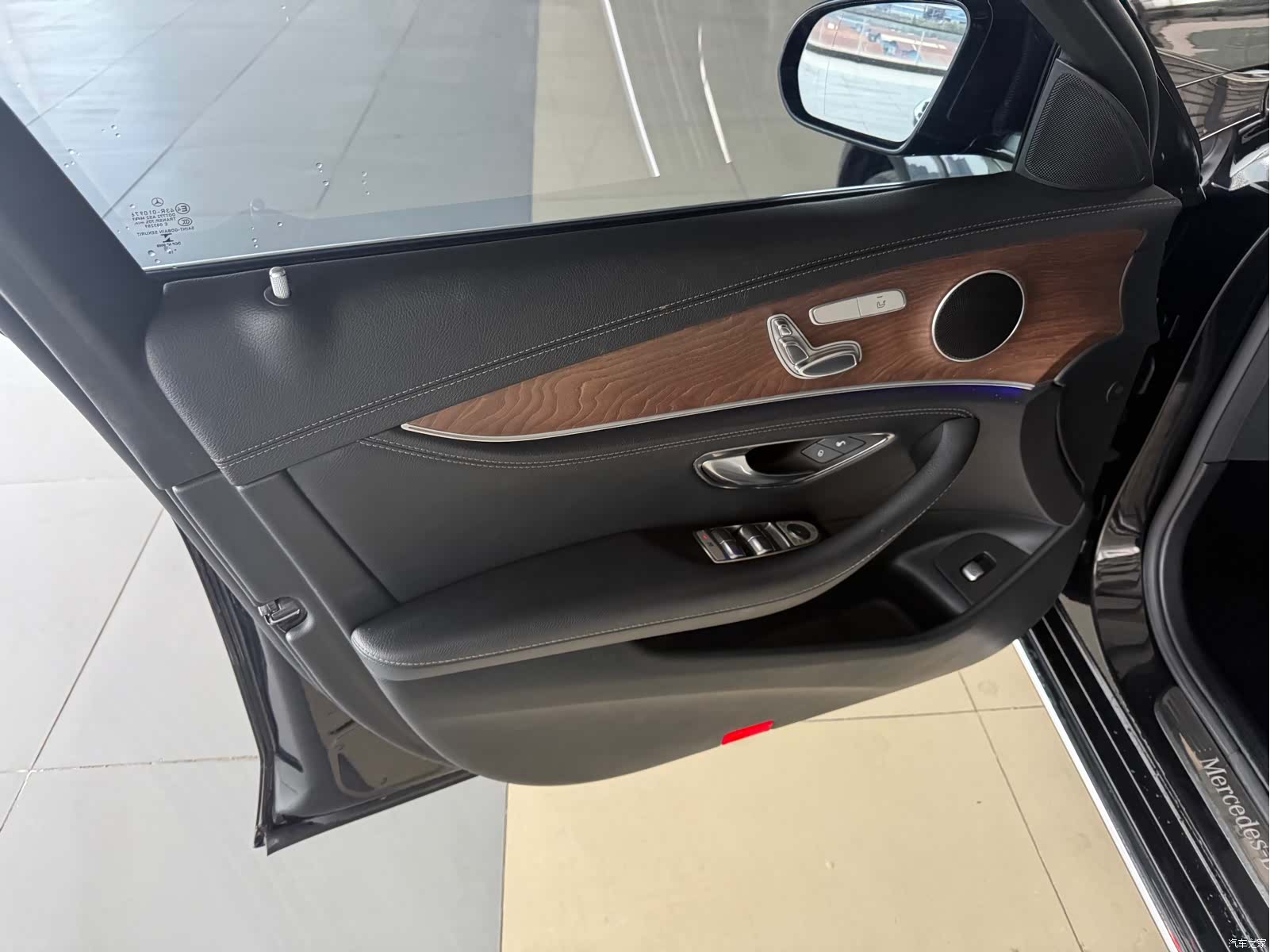 Mercedes-Benz E-Class, 2018 14
