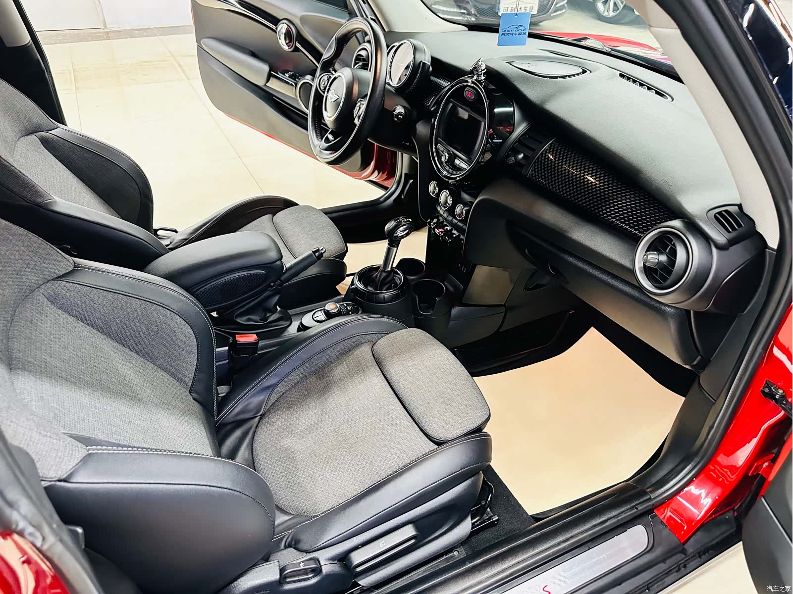 Mini Cooper, 2015 16