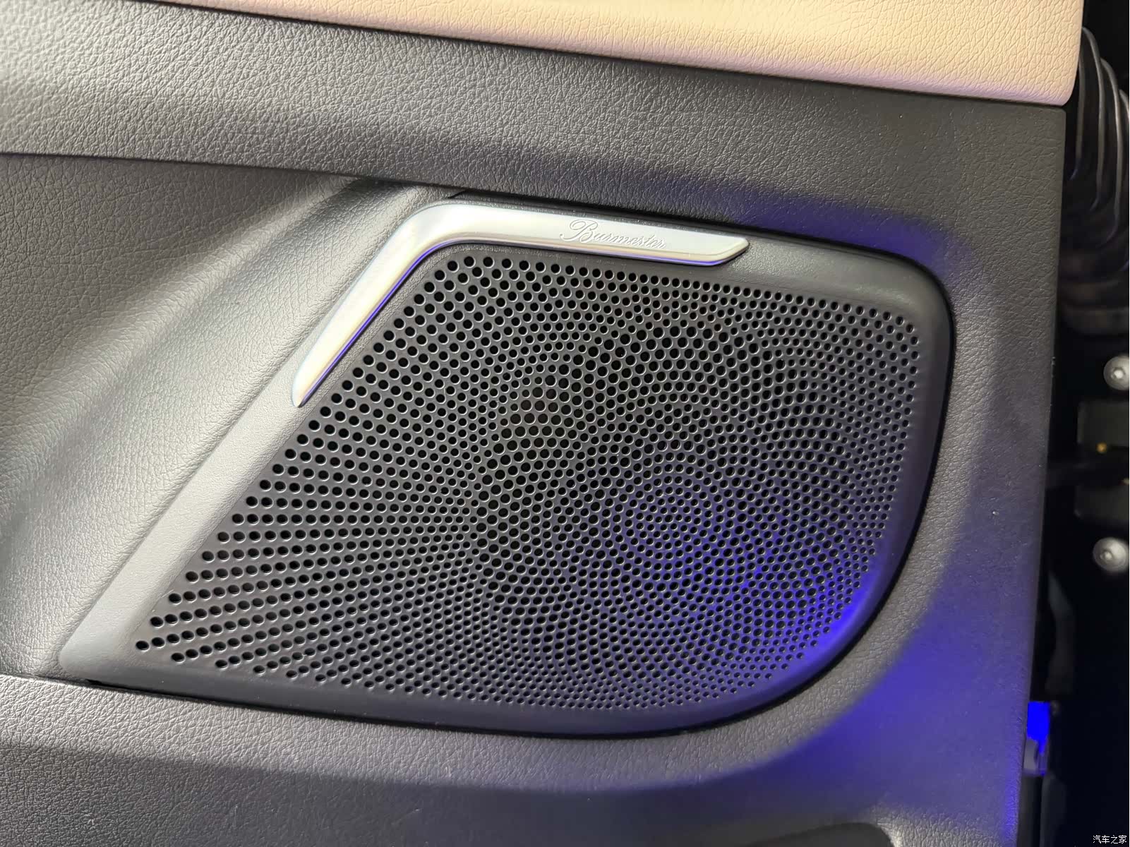 Mercedes-Benz V-Class, 2020 14
