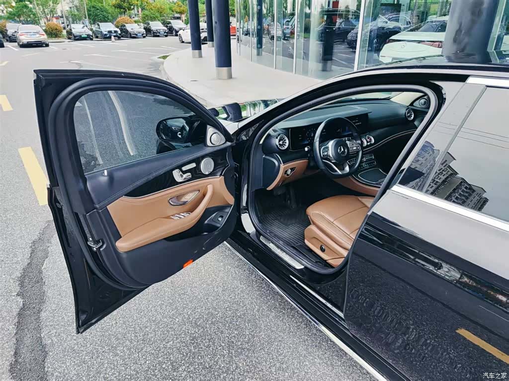 Mercedes-Benz E-Class, 2019 13