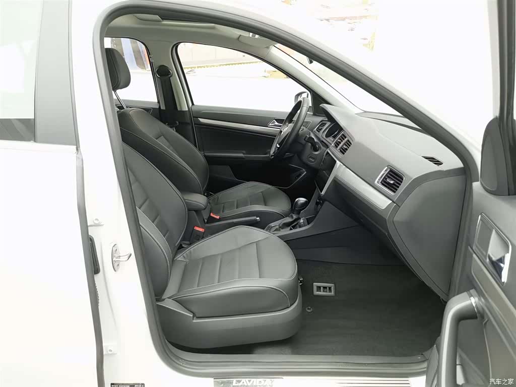 Volkswagen Lavida, 2019 23