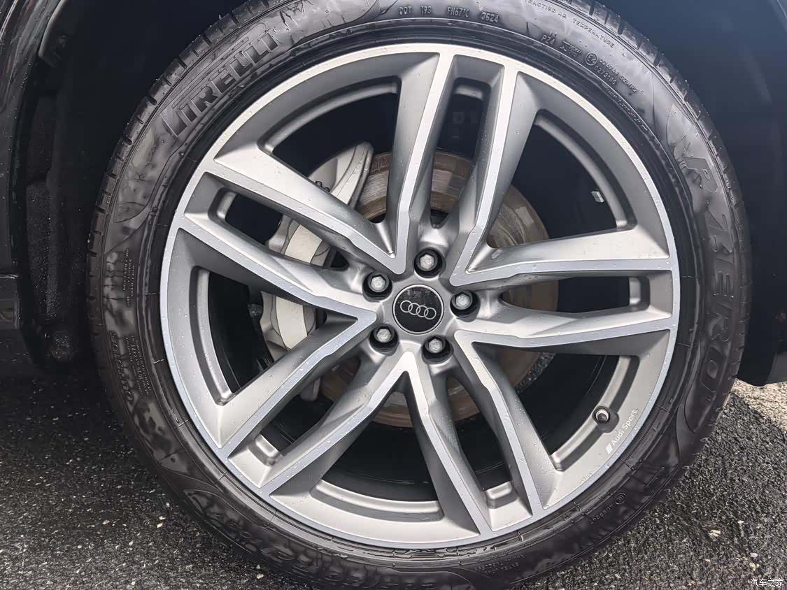 Audi Q7, 2025 21