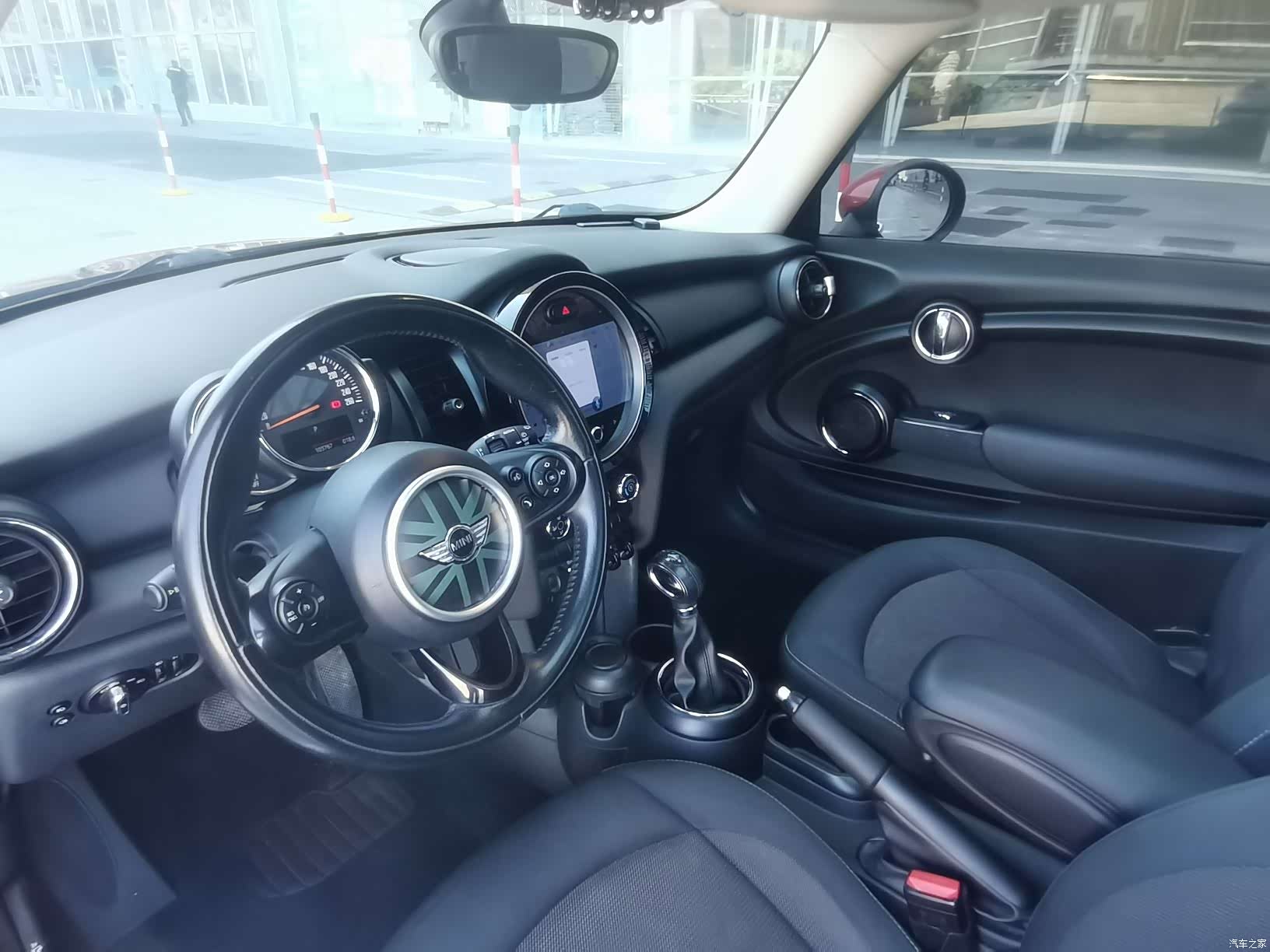 Mini ONE, 2016 13