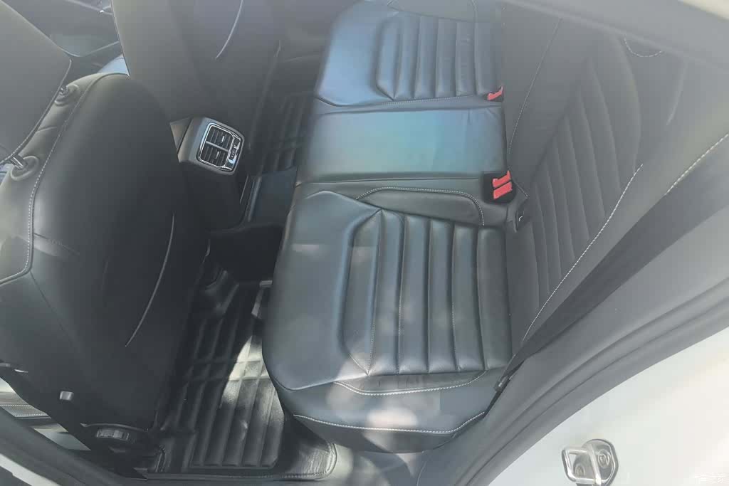 Volkswagen Lamando, 2017 11