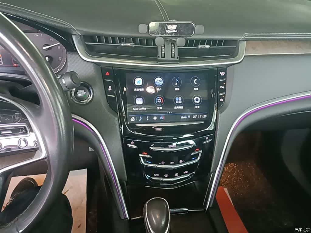 Cadillac XTS, 2019 13