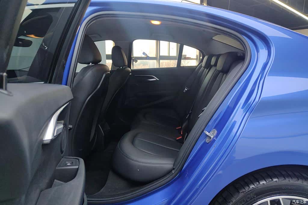 BMW 1 Series, 2019 11