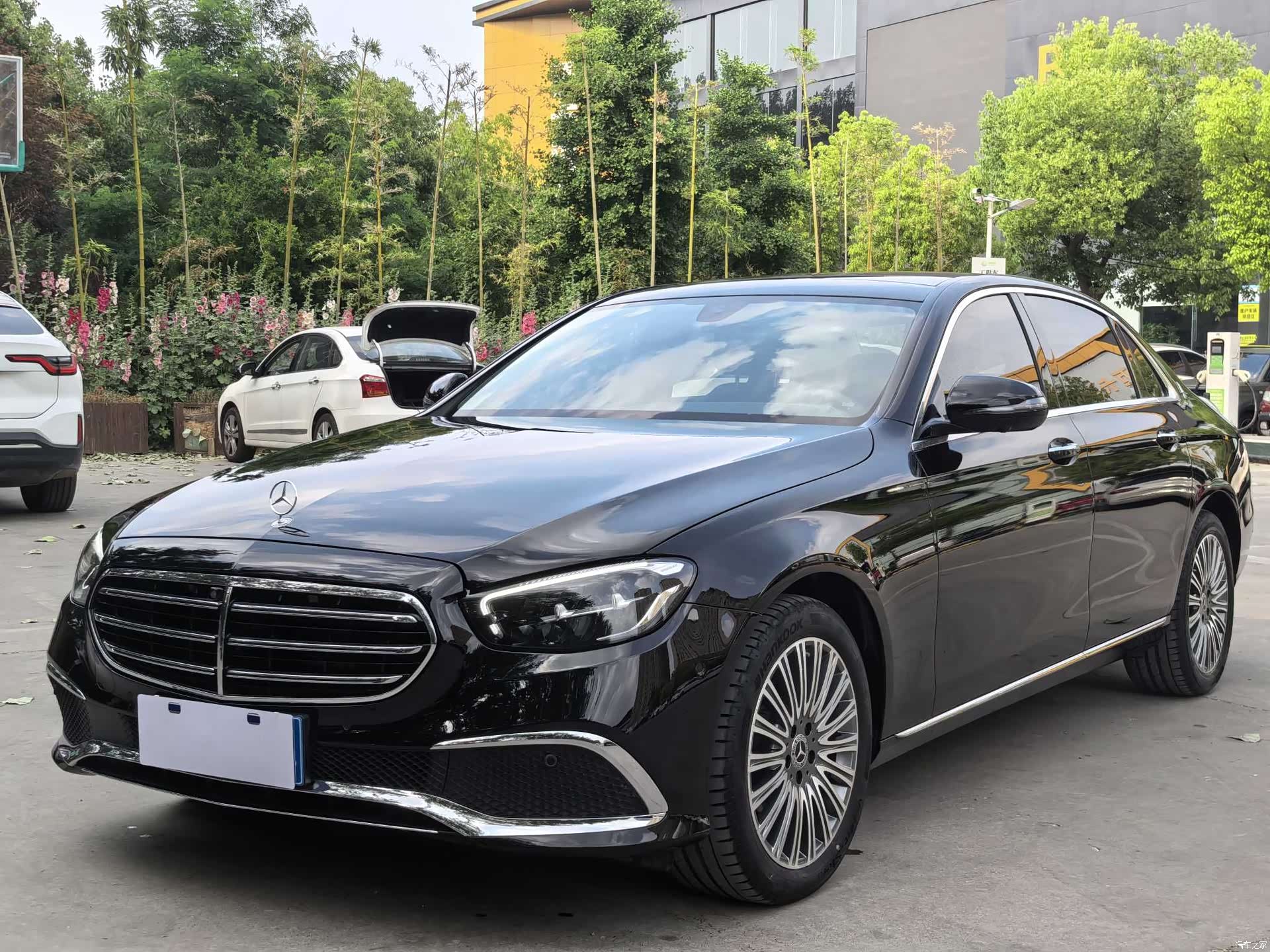 Mercedes-Benz E-Class, 2023 1