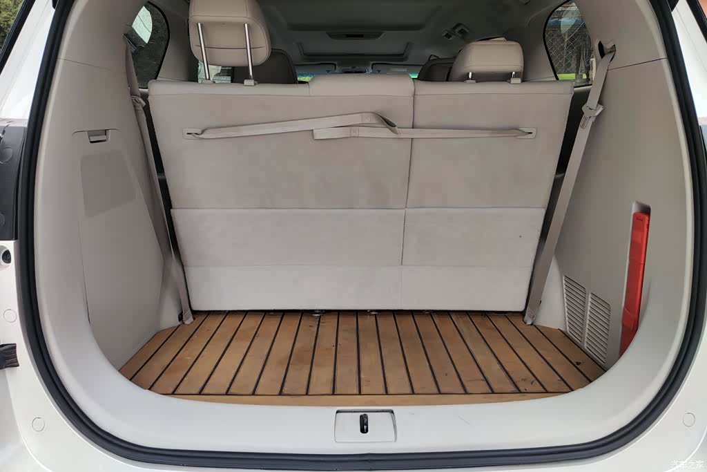 Buick GL8, 2023 4