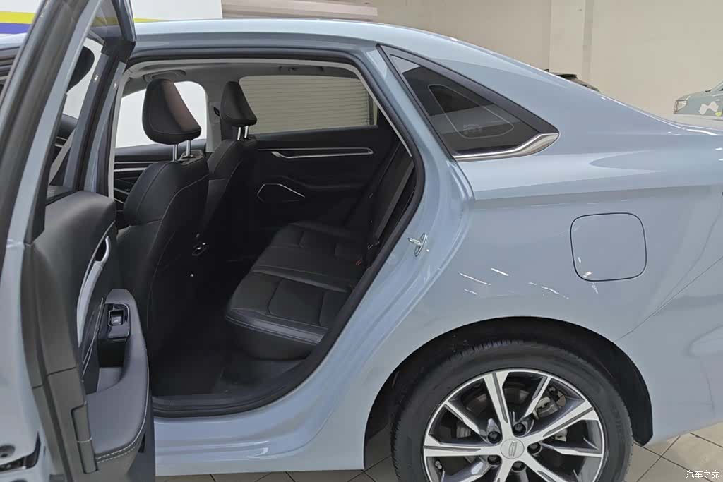 Geely Emgrand, 2024 11