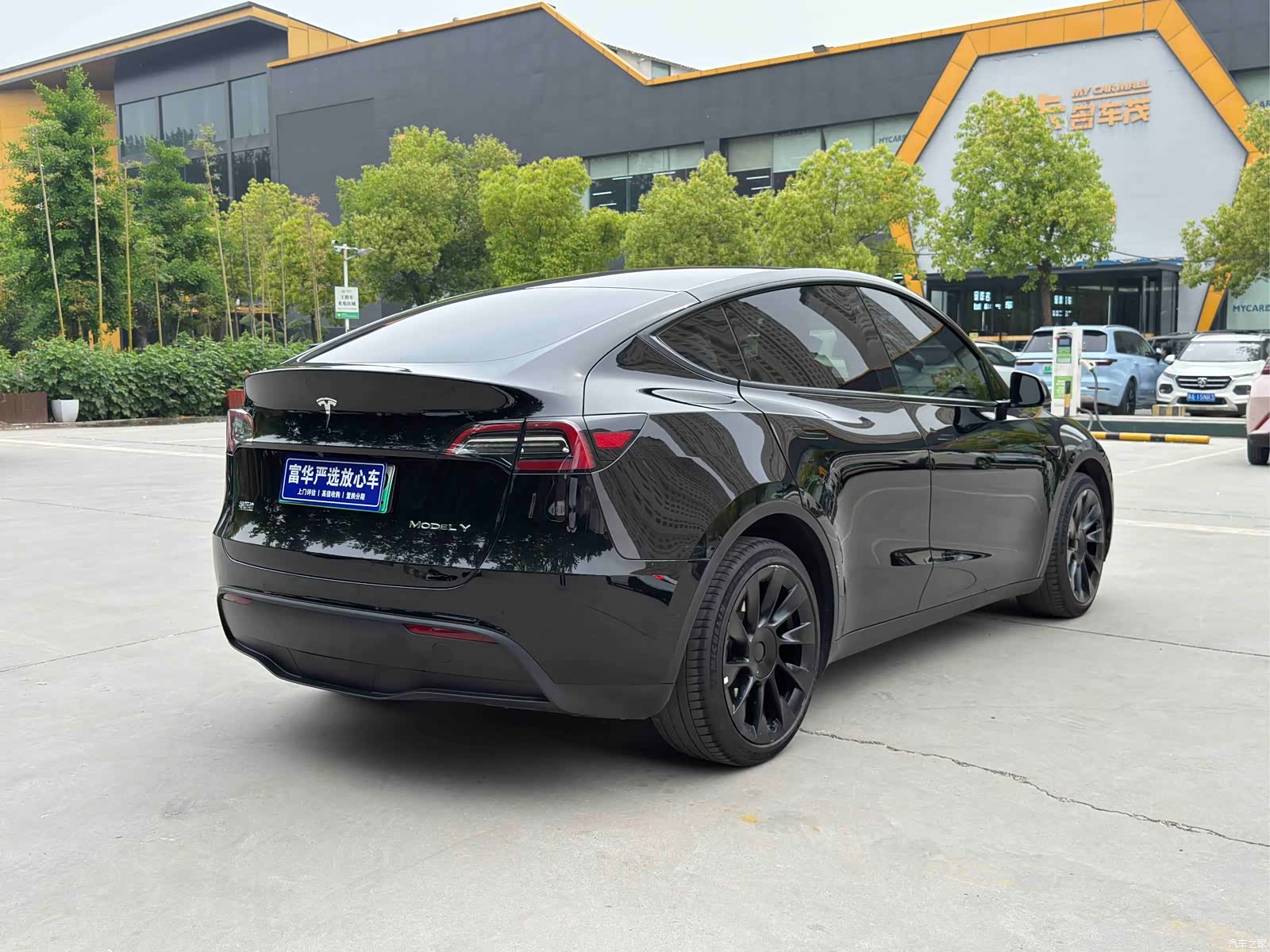 Tesla Model Y, 2022 13