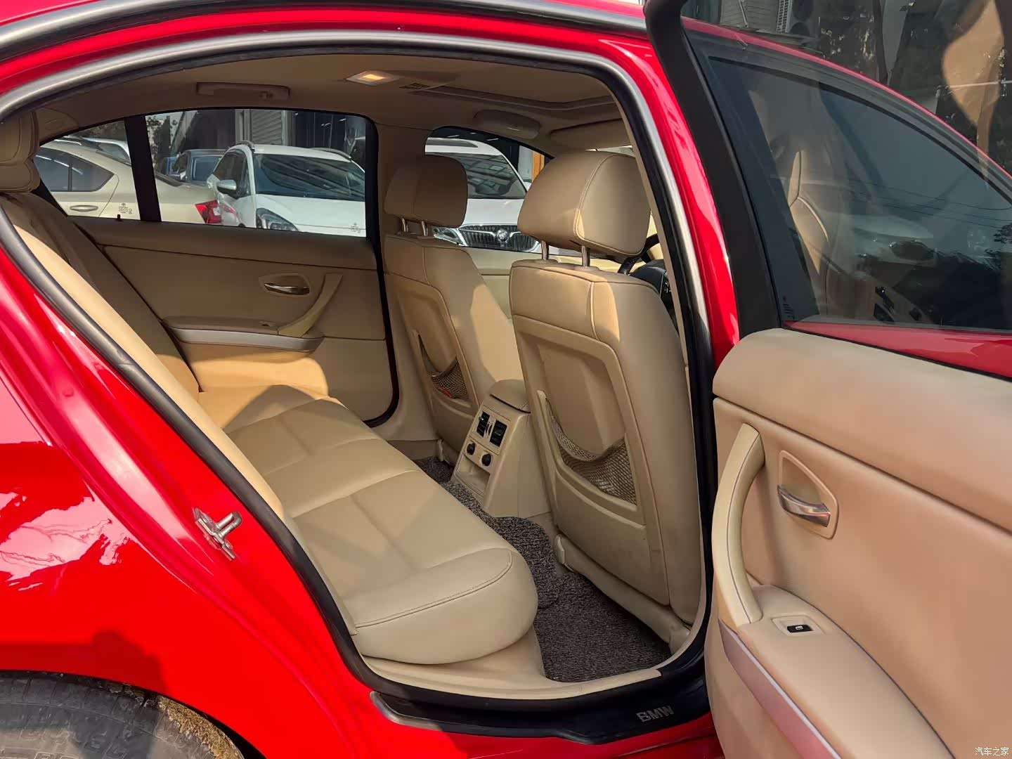 BMW 3 Series, 2011 7