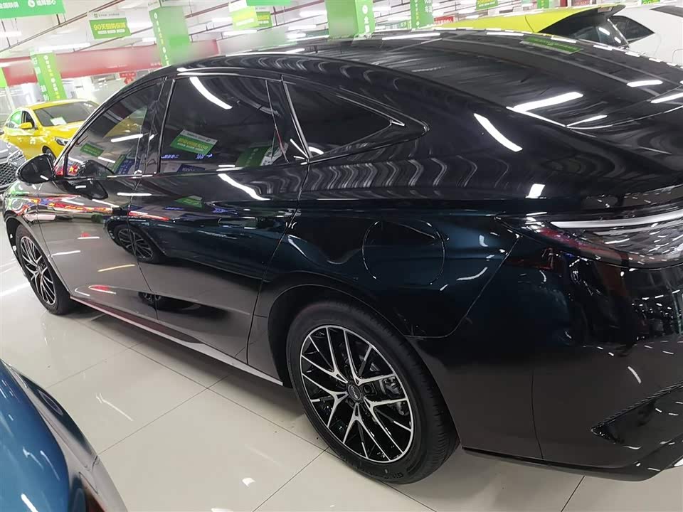 BYD Seal 07 DM-i BYD Seal 07 DM-i