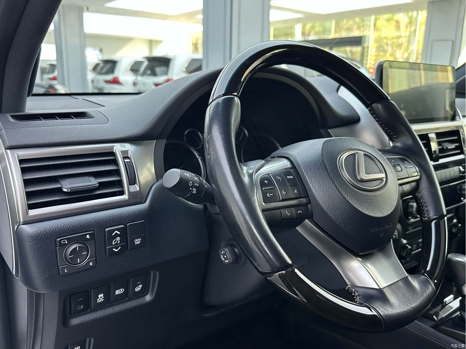 Lexus GX, 2022 18