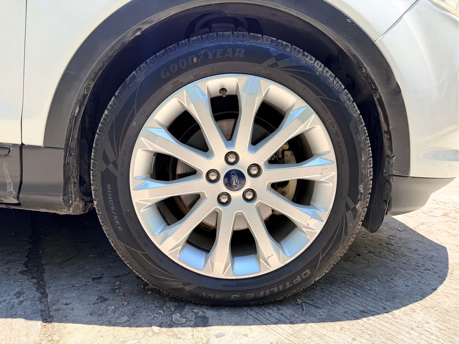 Ford Kuga, 2015 21