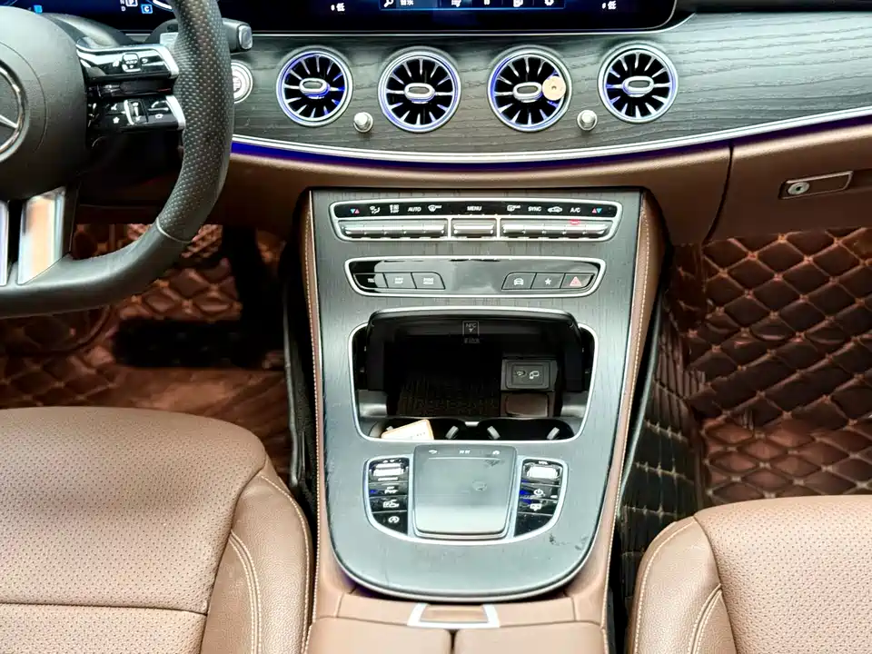 Mercedes-Benz E-class Mercedes-Benz E-class
